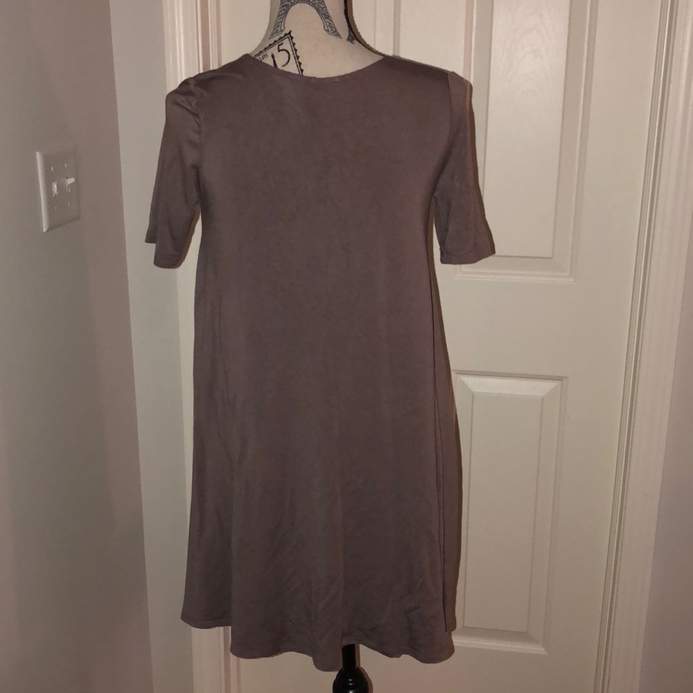 Dress - Picture 2 of 4